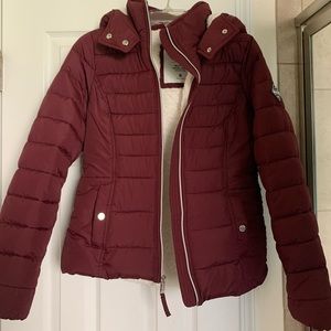 HOLLISTER SHERPA-LINED PUFFER JACKET